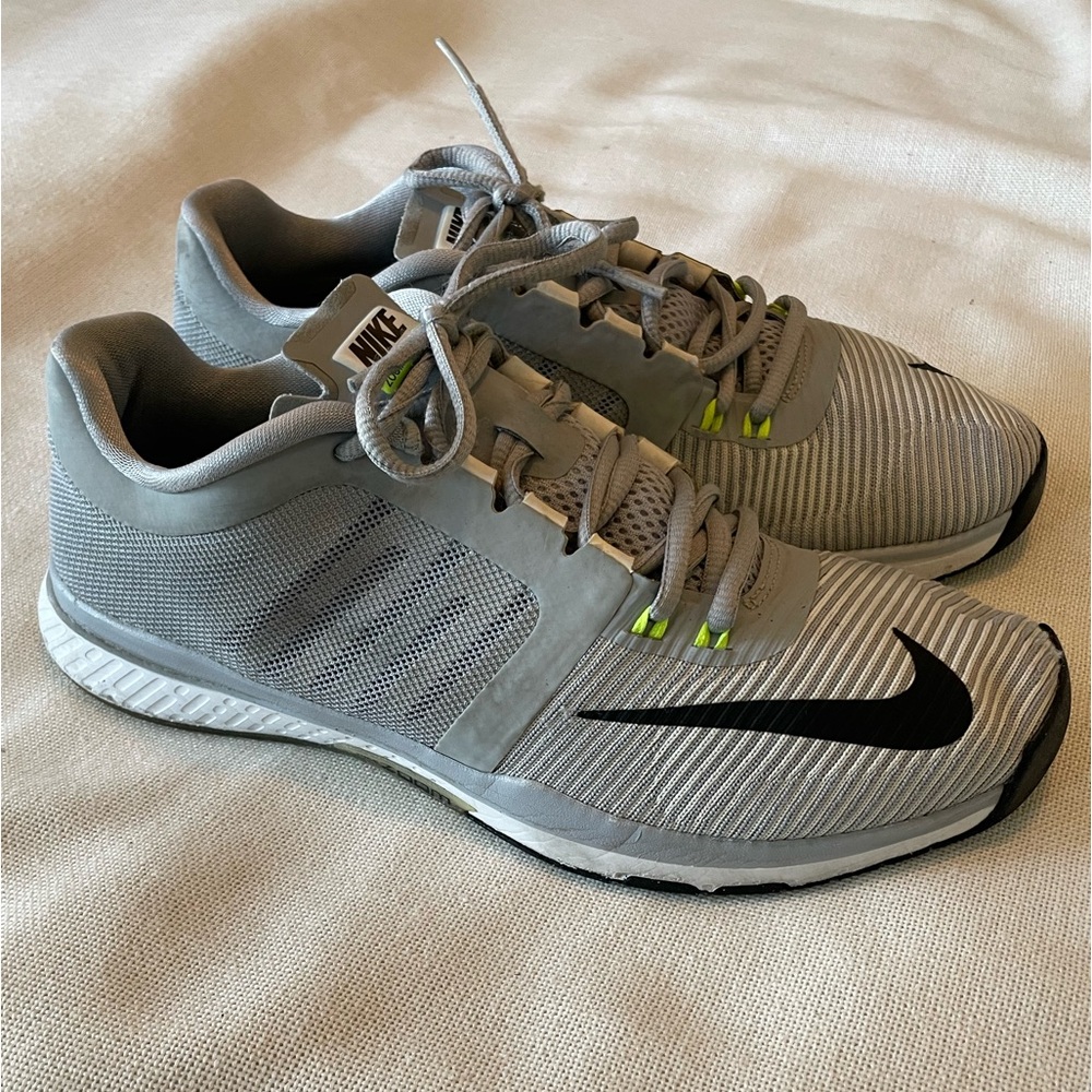 Nike Zoom Speed TR3 Grey Volt Men's US 8.5 Gray and Black Athletic Sneakers